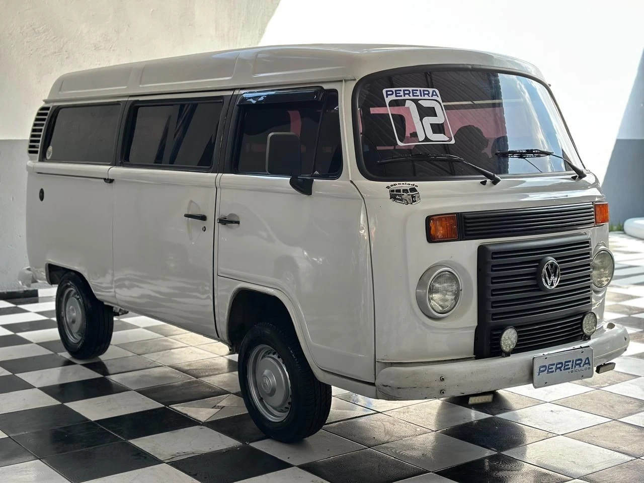 VOLKSWAGEN KOMBI