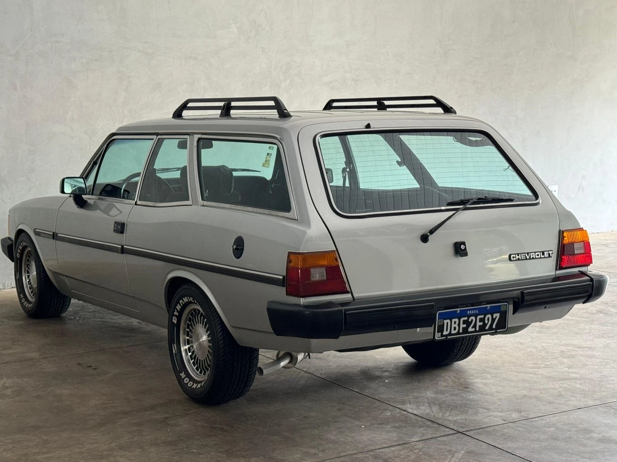 CHEVROLET CARAVAN