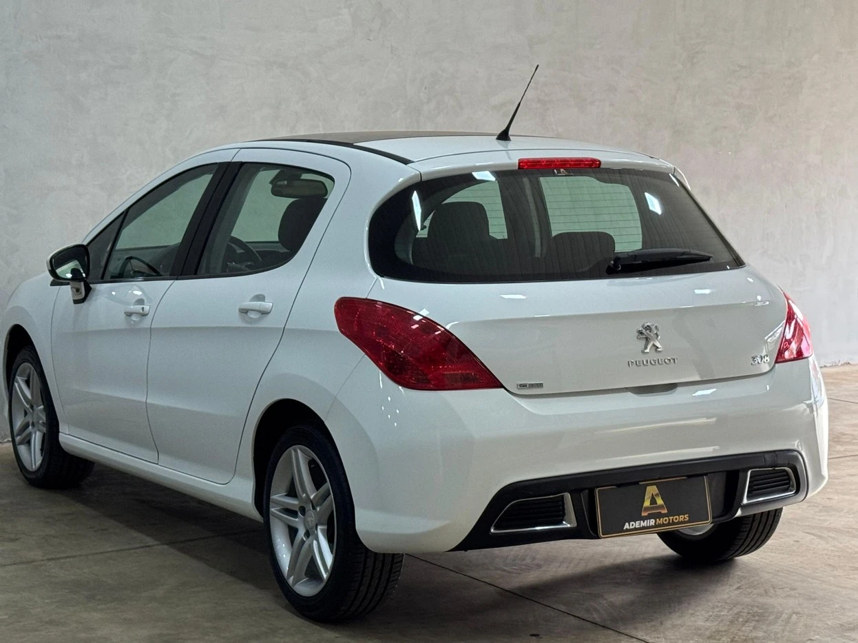 PEUGEOT 308