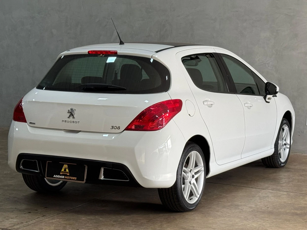 PEUGEOT 308
