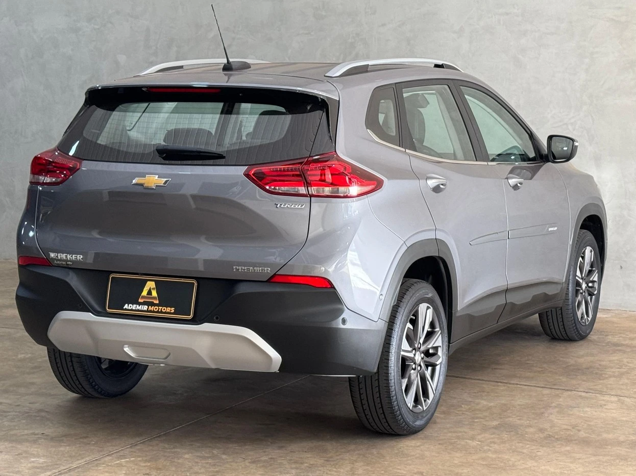 CHEVROLET TRACKER