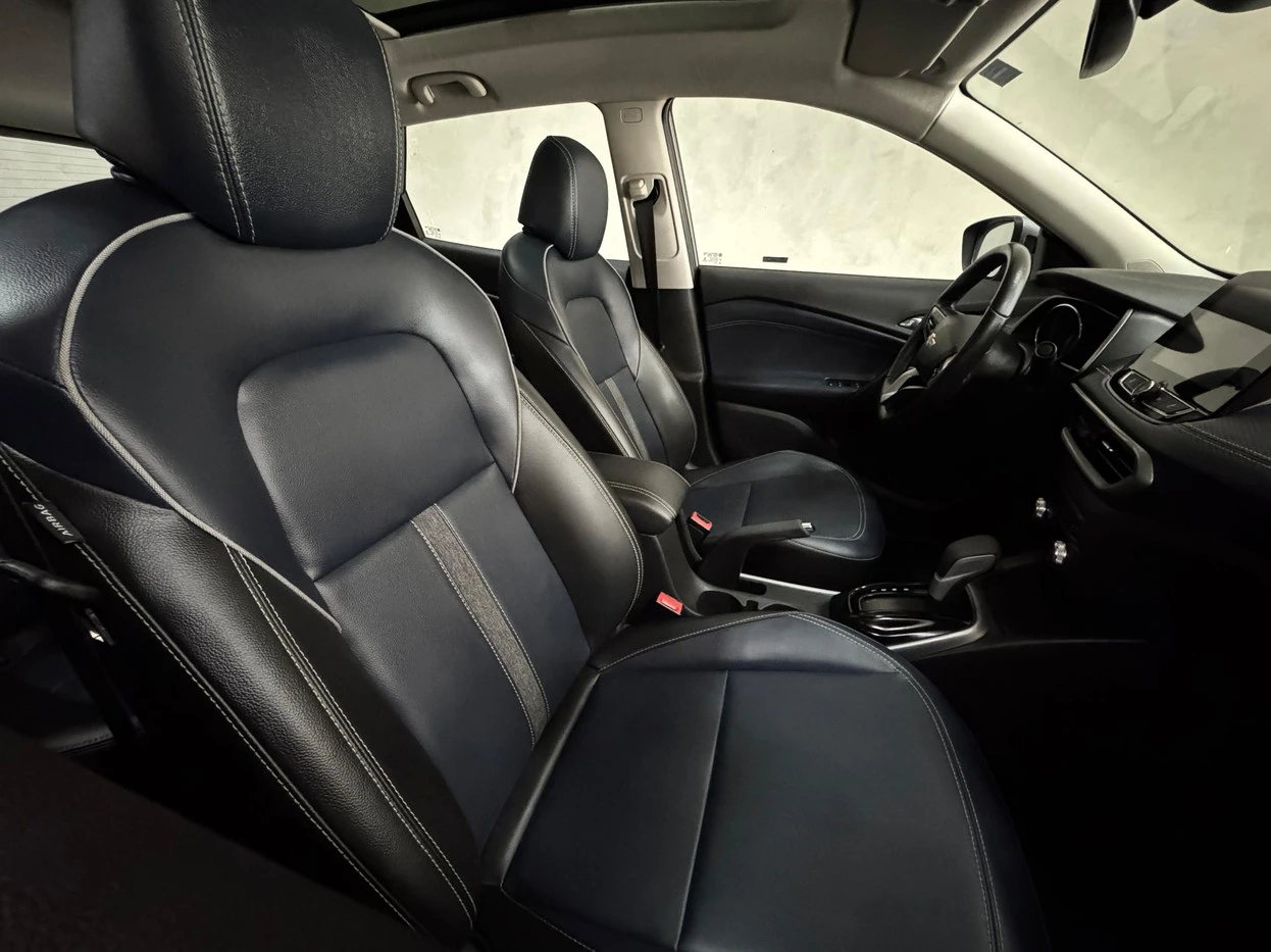 CHEVROLET TRACKER