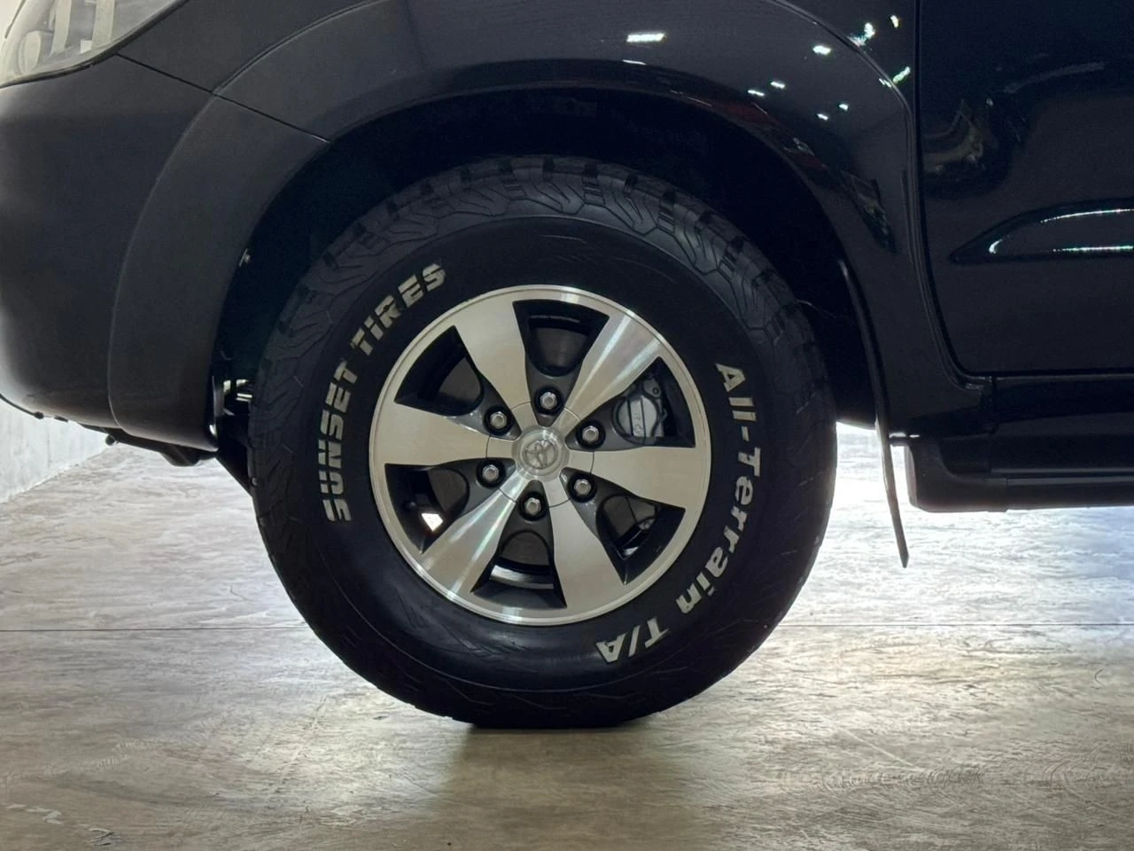 TOYOTA HILUX SW4