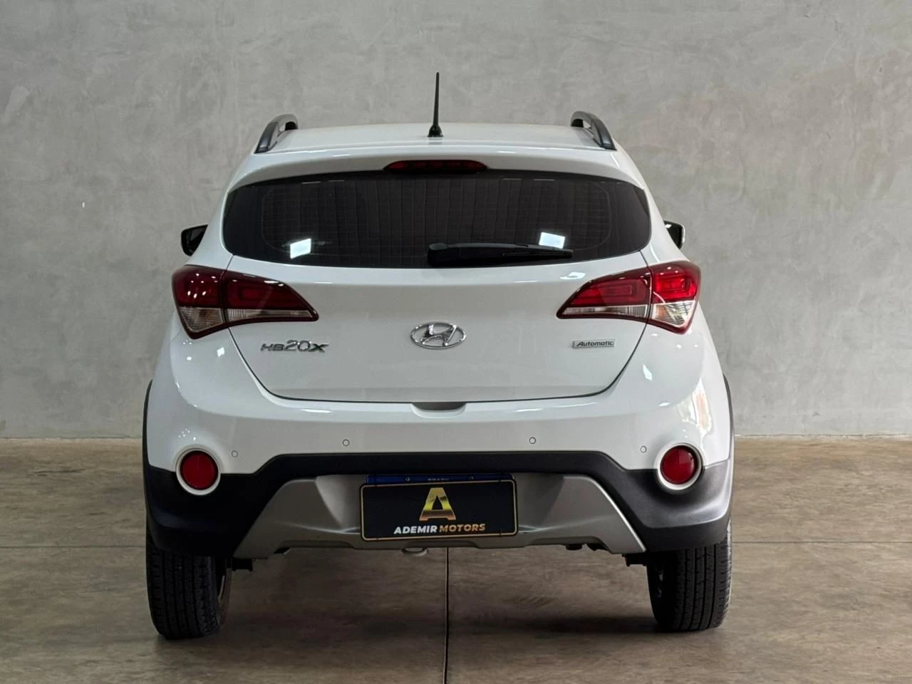 HYUNDAI HB20X