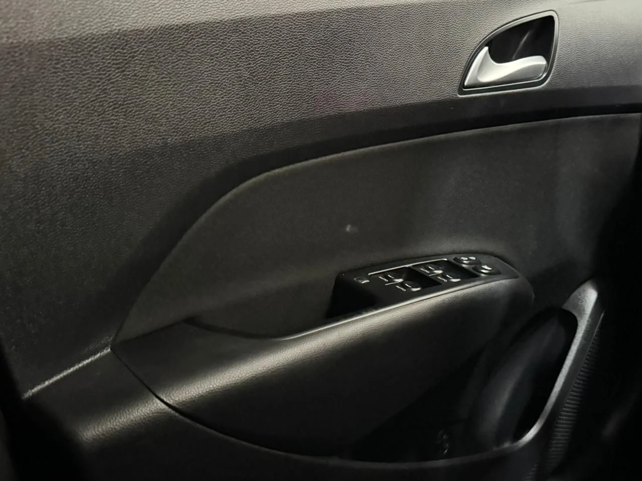 HYUNDAI HB20X