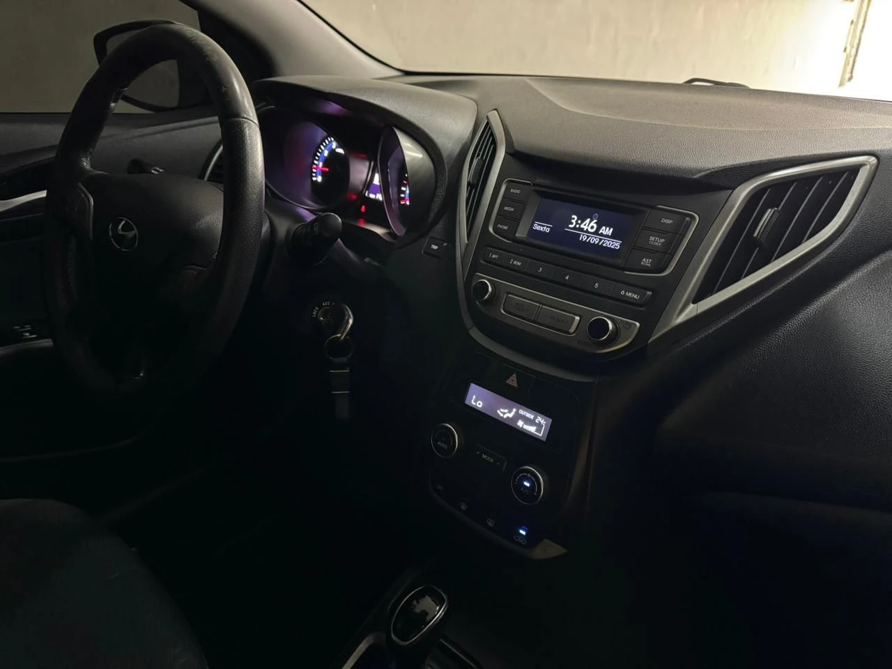 HYUNDAI HB20X