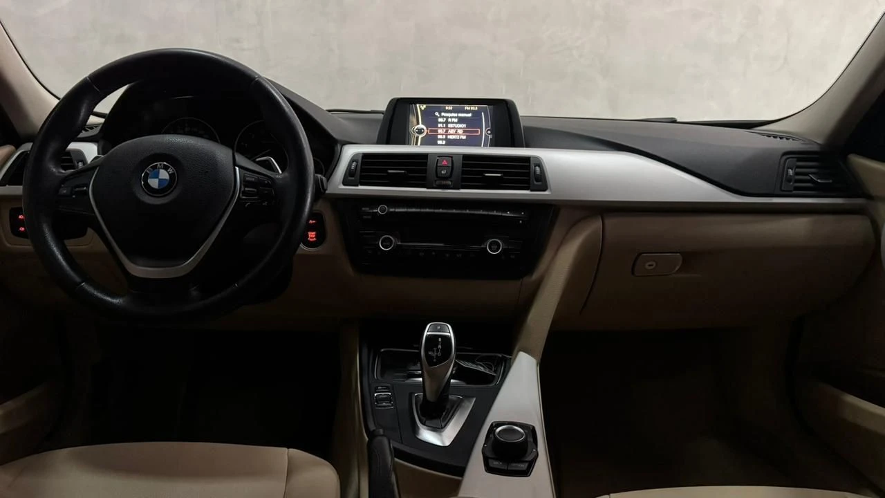 BMW 320I