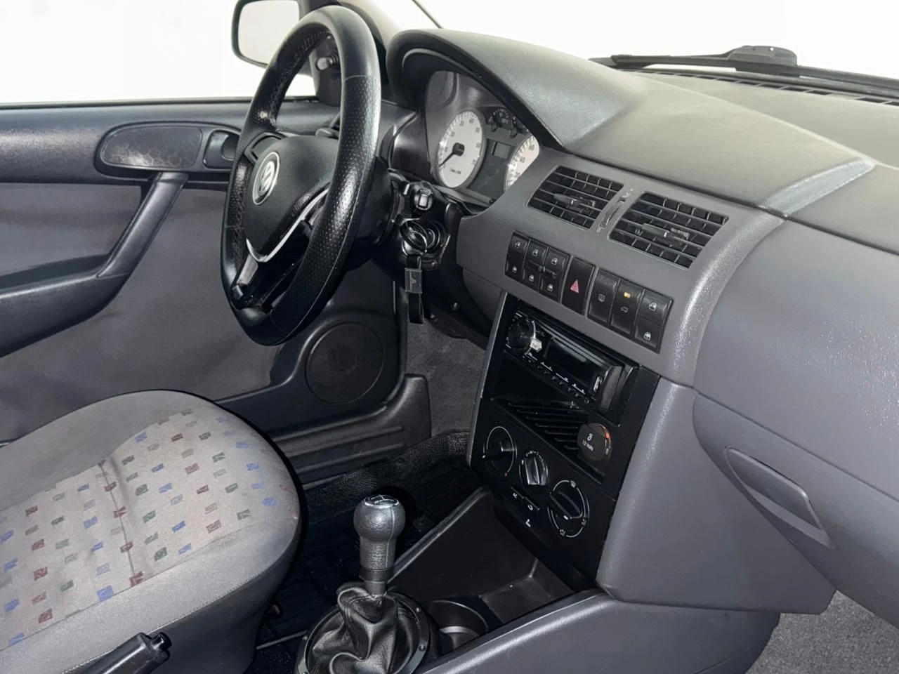VOLKSWAGEN GOL