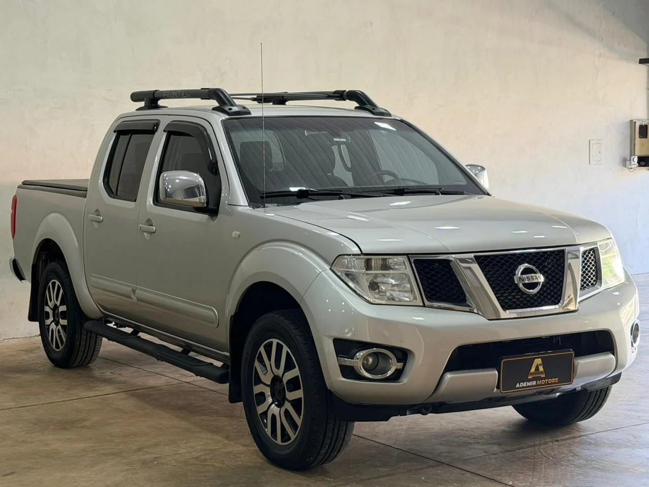 NISSAN FRONTIER