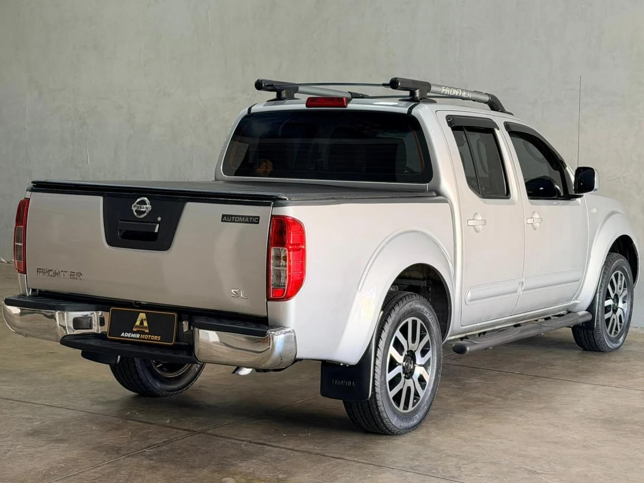 NISSAN FRONTIER