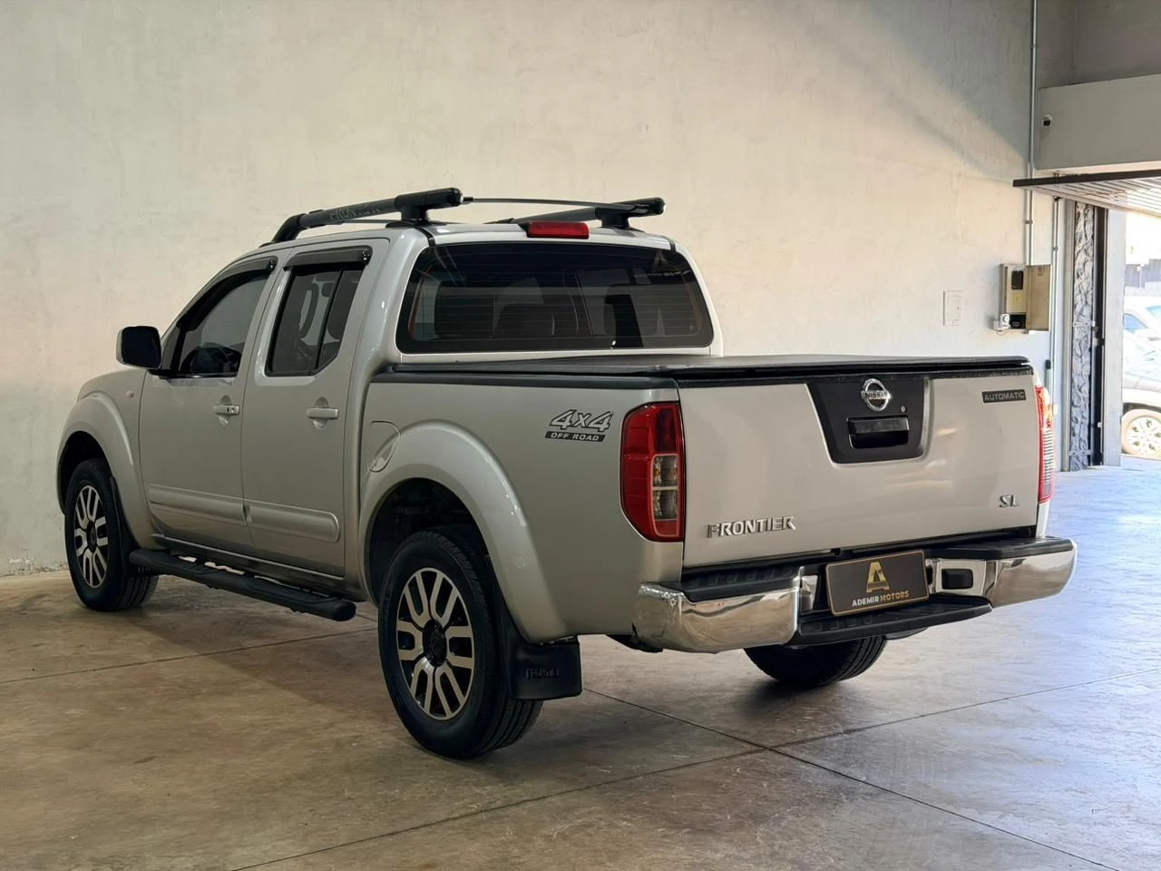 NISSAN FRONTIER