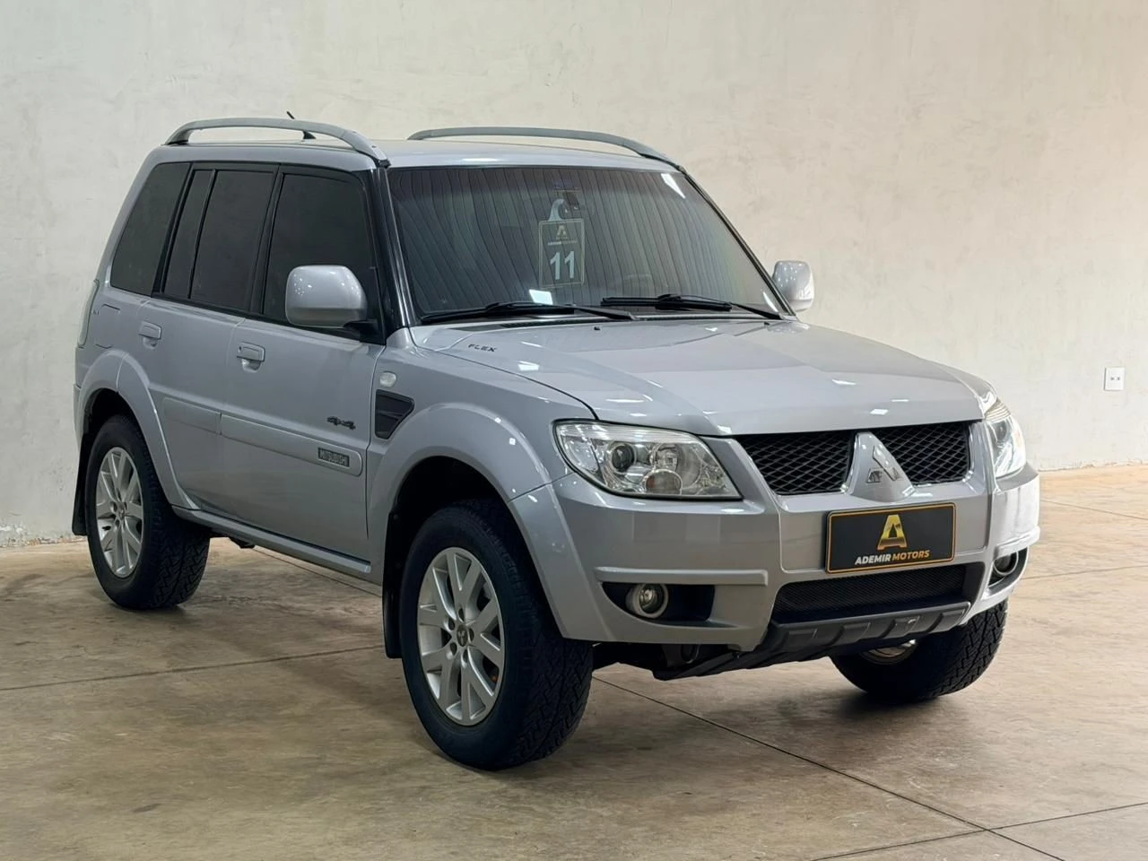 MITSUBISHI PAJERO TR4