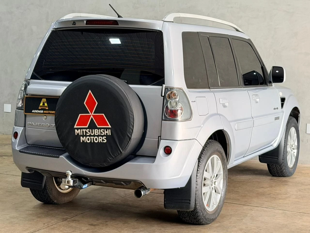 MITSUBISHI PAJERO TR4
