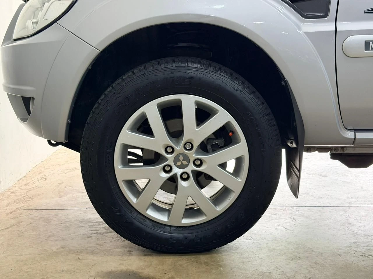 MITSUBISHI PAJERO TR4