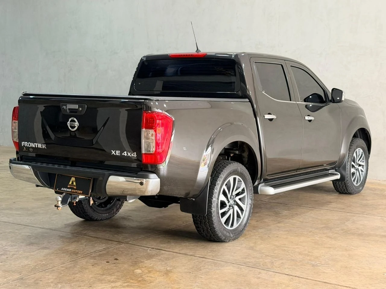 NISSAN FRONTIER