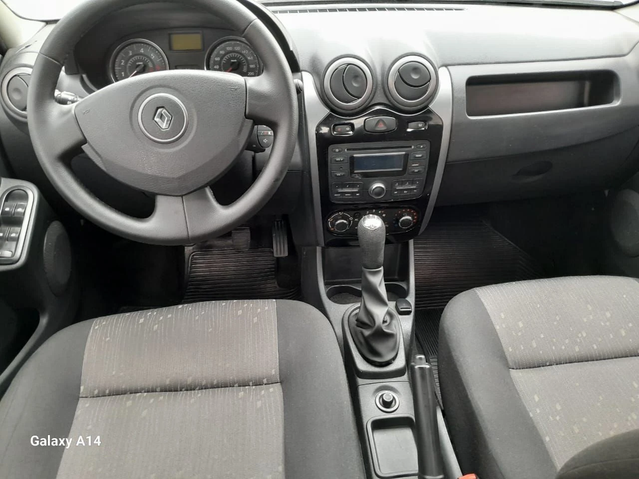 RENAULT LOGAN