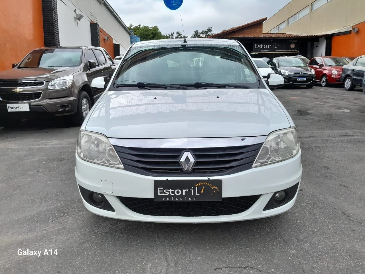 RENAULT LOGAN