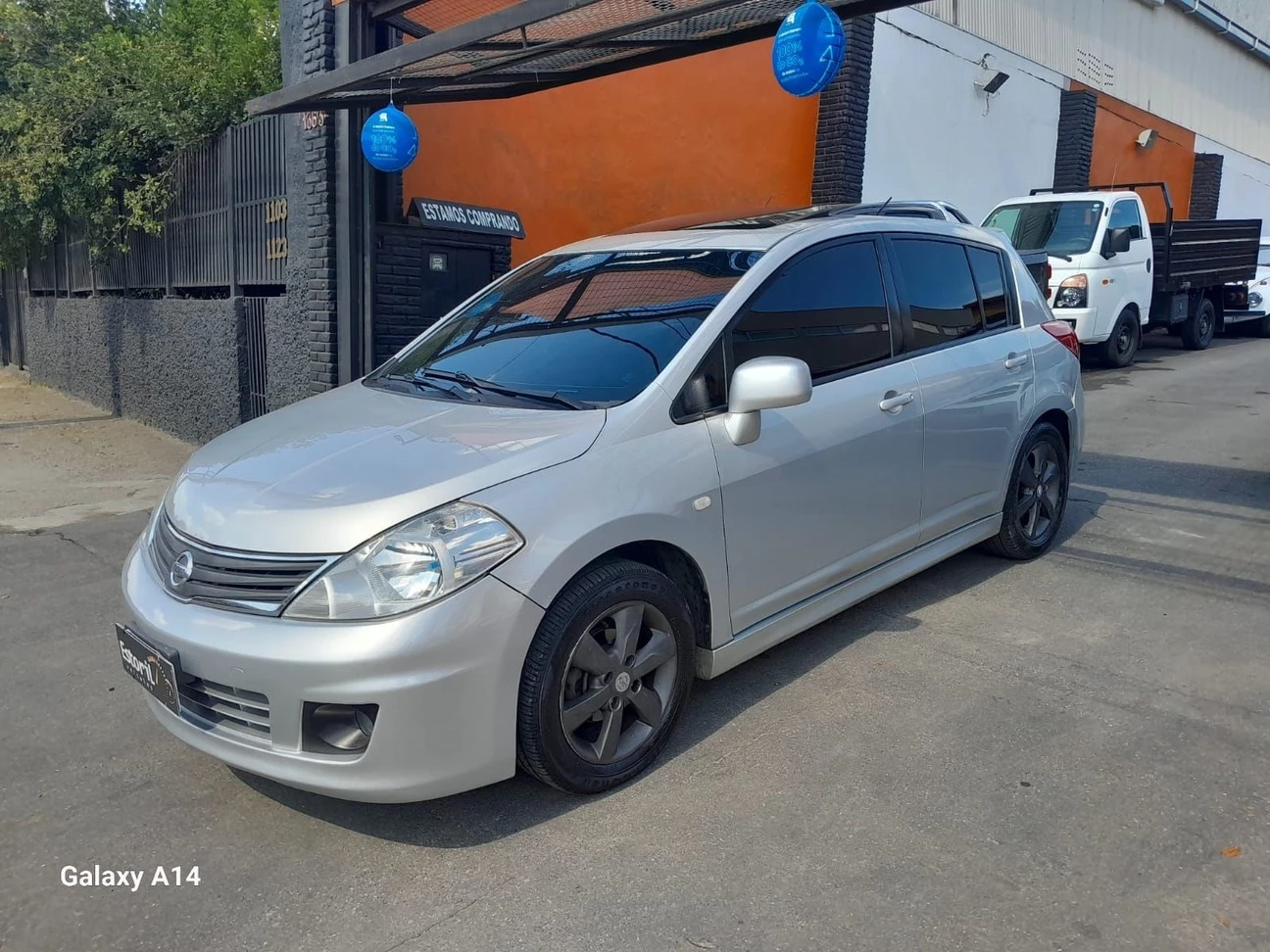 NISSAN TIIDA