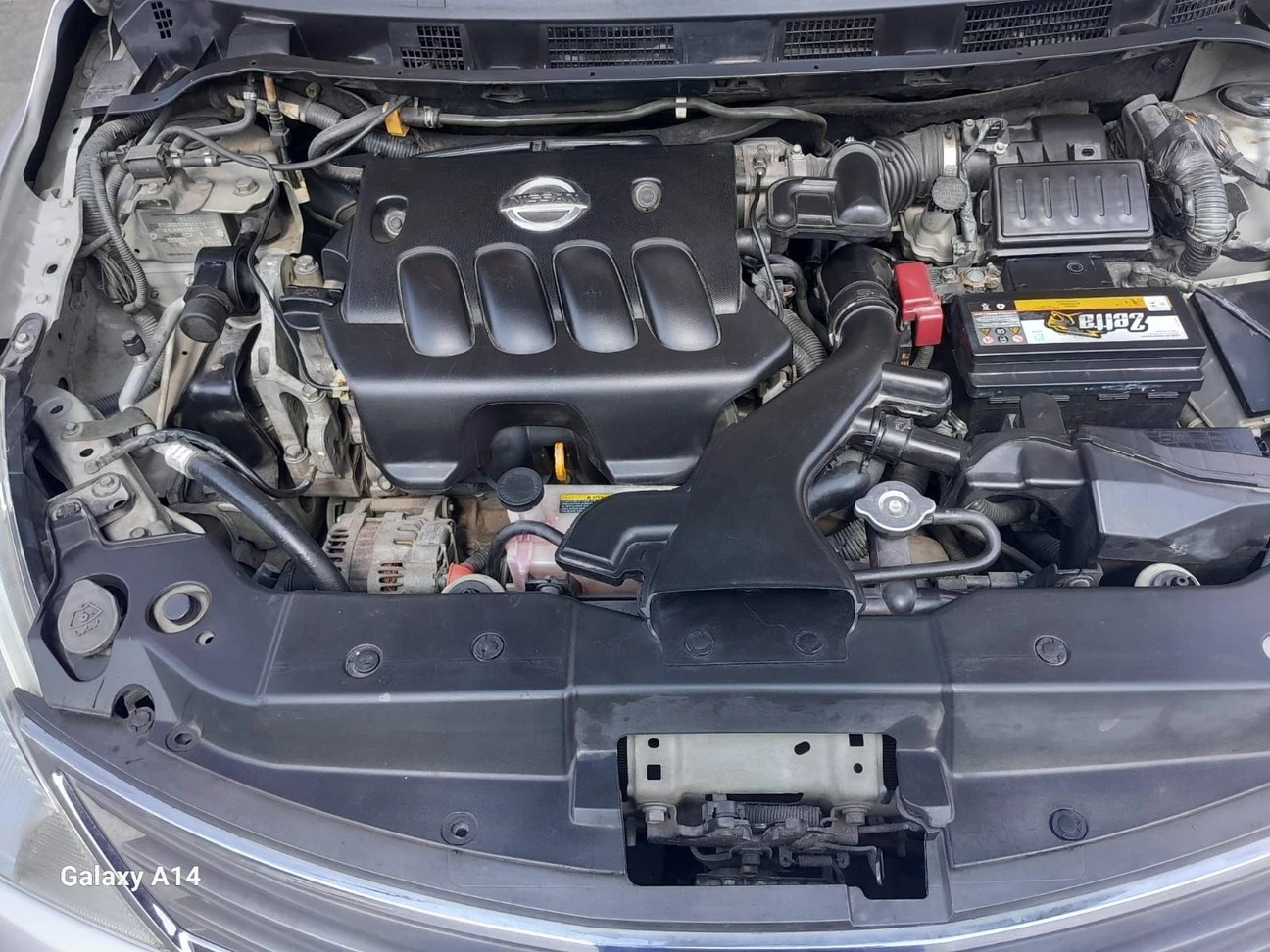NISSAN TIIDA