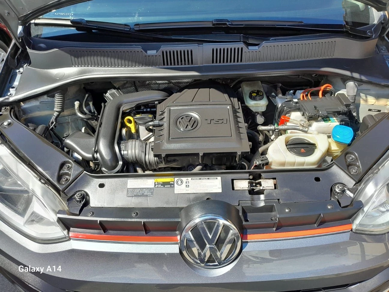 VOLKSWAGEN UP
