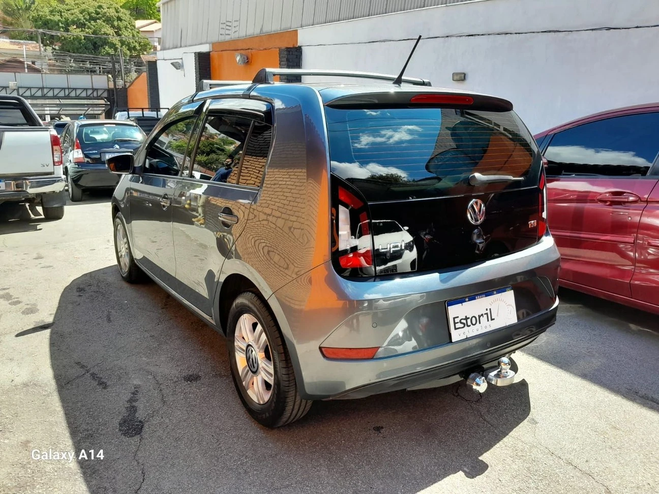 VOLKSWAGEN UP