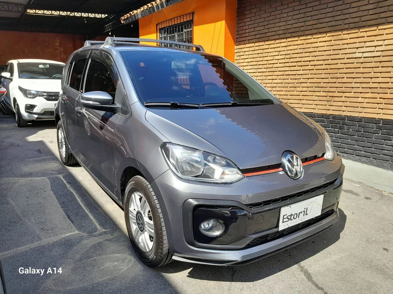 VOLKSWAGEN UP