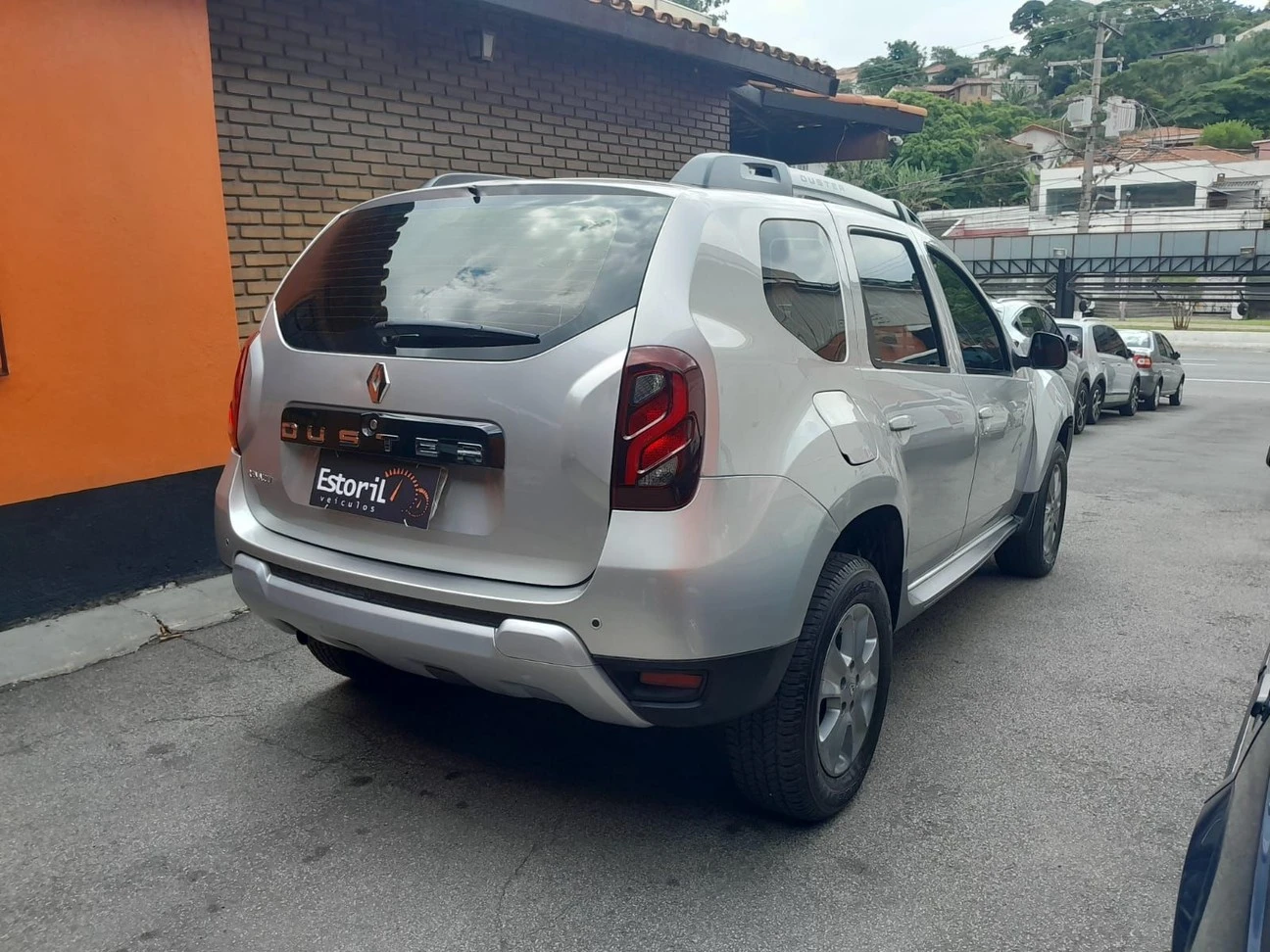RENAULT DUSTER