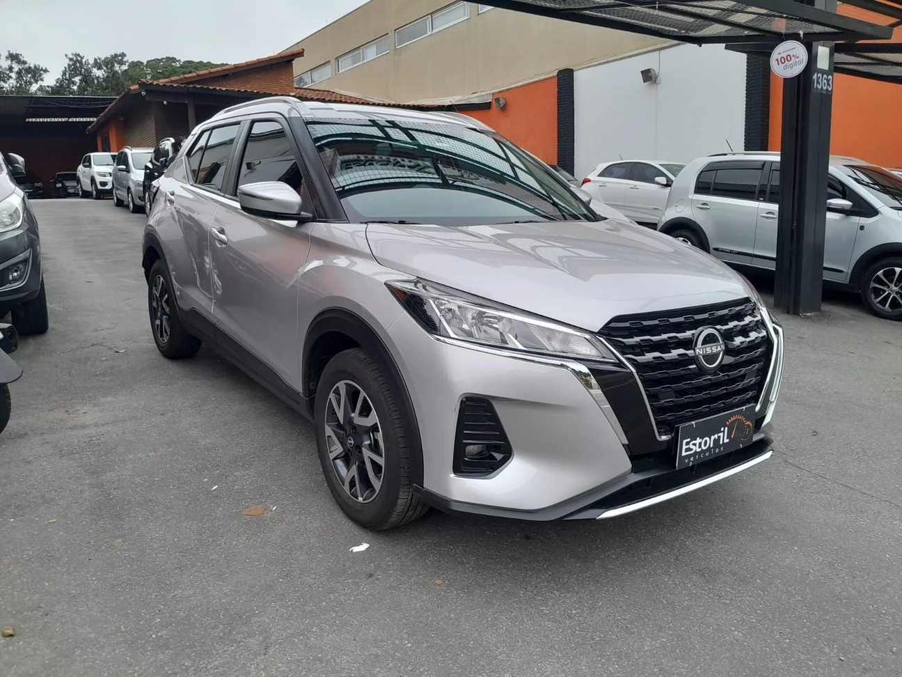 NISSAN KICKS