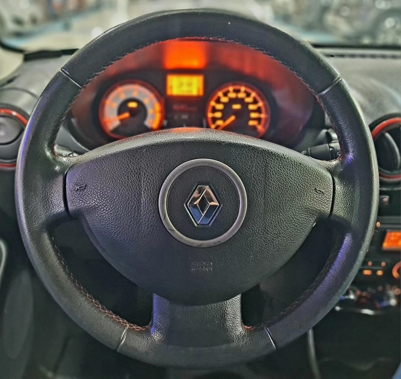 RENAULT SANDERO