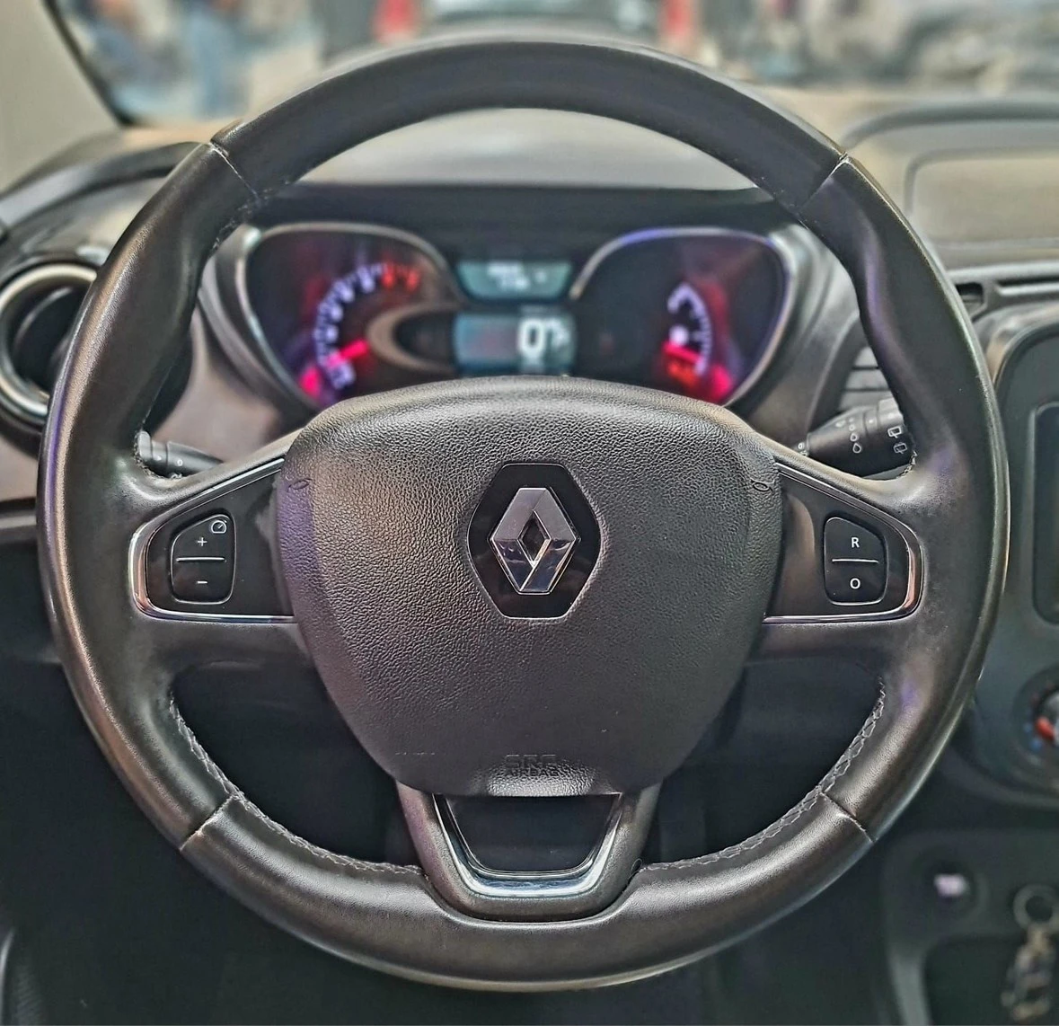 RENAULT CAPTUR
