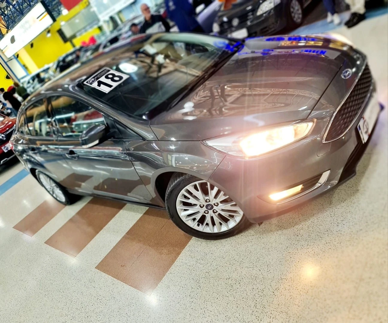 FORD FOCUS