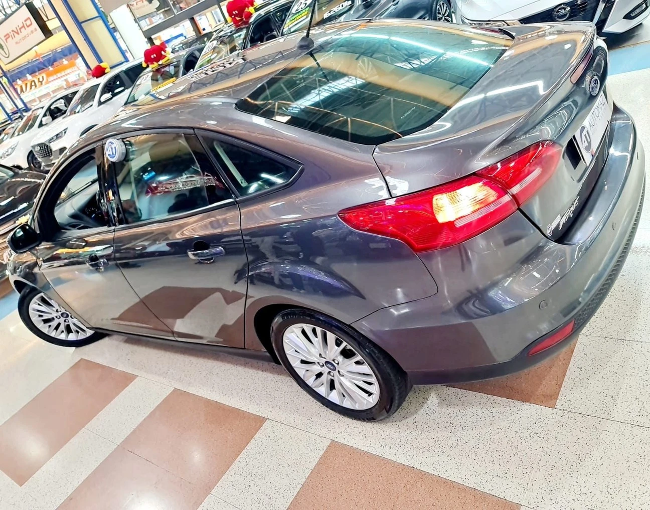 FORD FOCUS