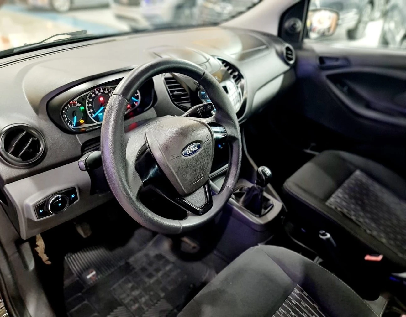 FORD KA +