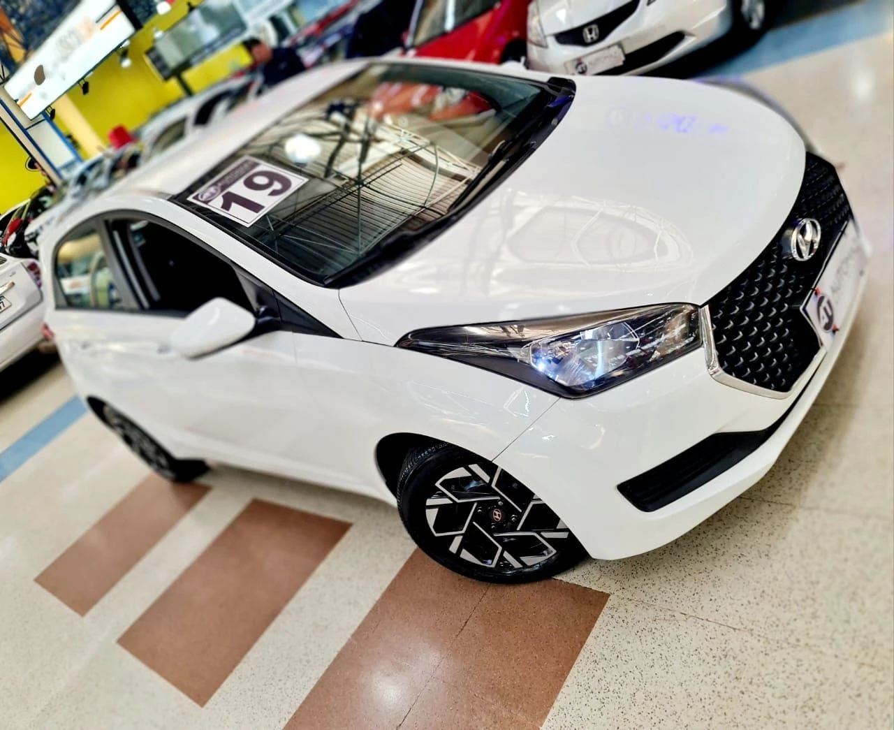 HYUNDAI HB20