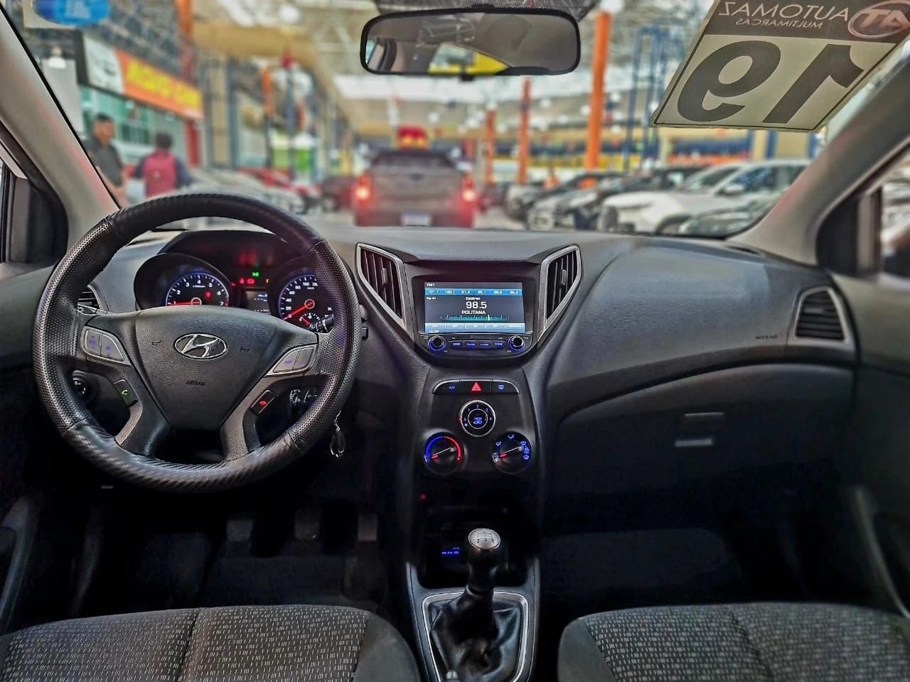 HYUNDAI HB20