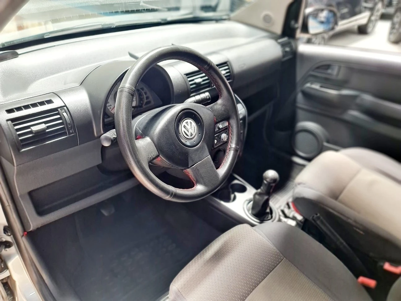 VOLKSWAGEN FOX