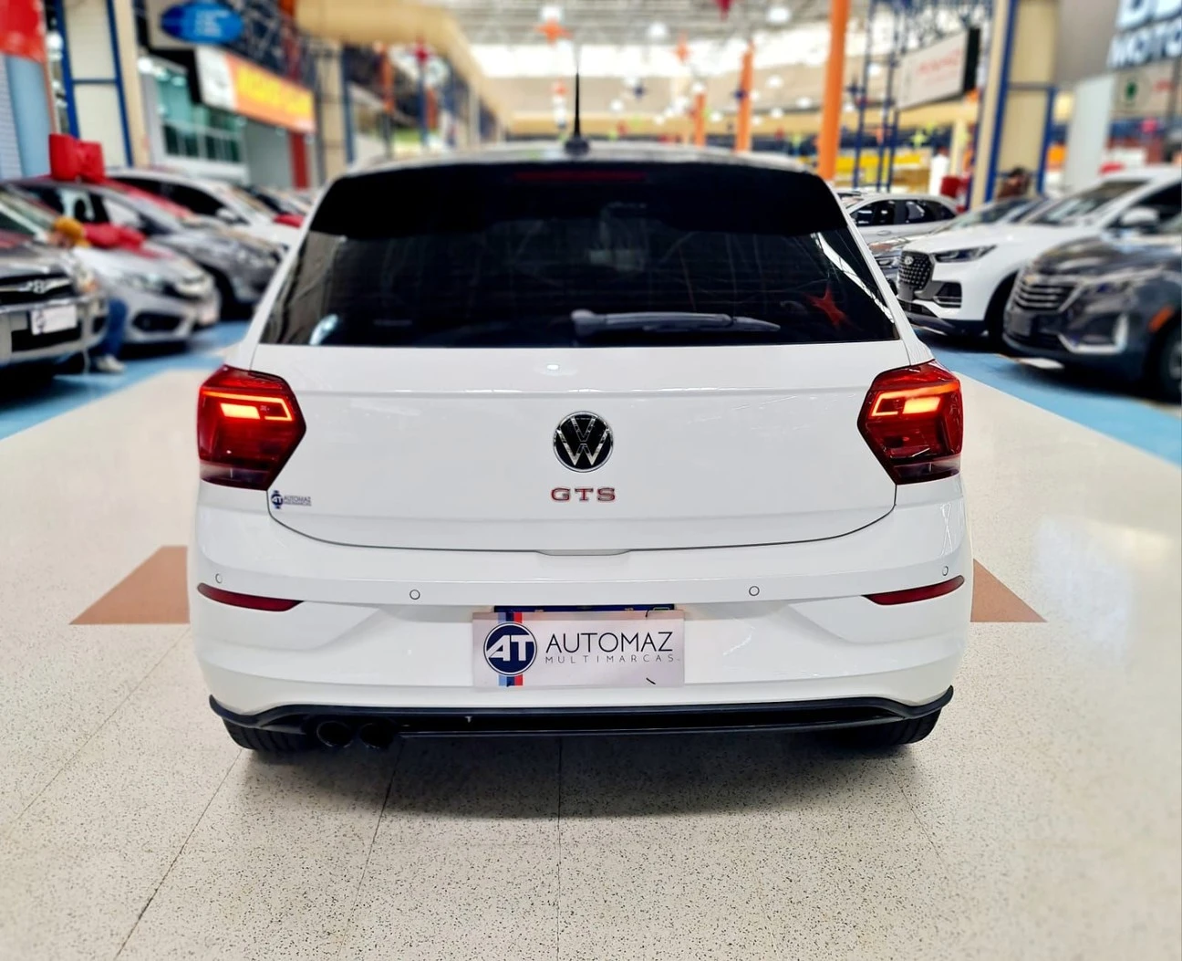 VOLKSWAGEN POLO
