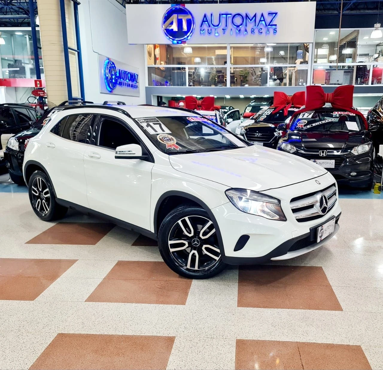MERCEDES-BENZ GLA 200