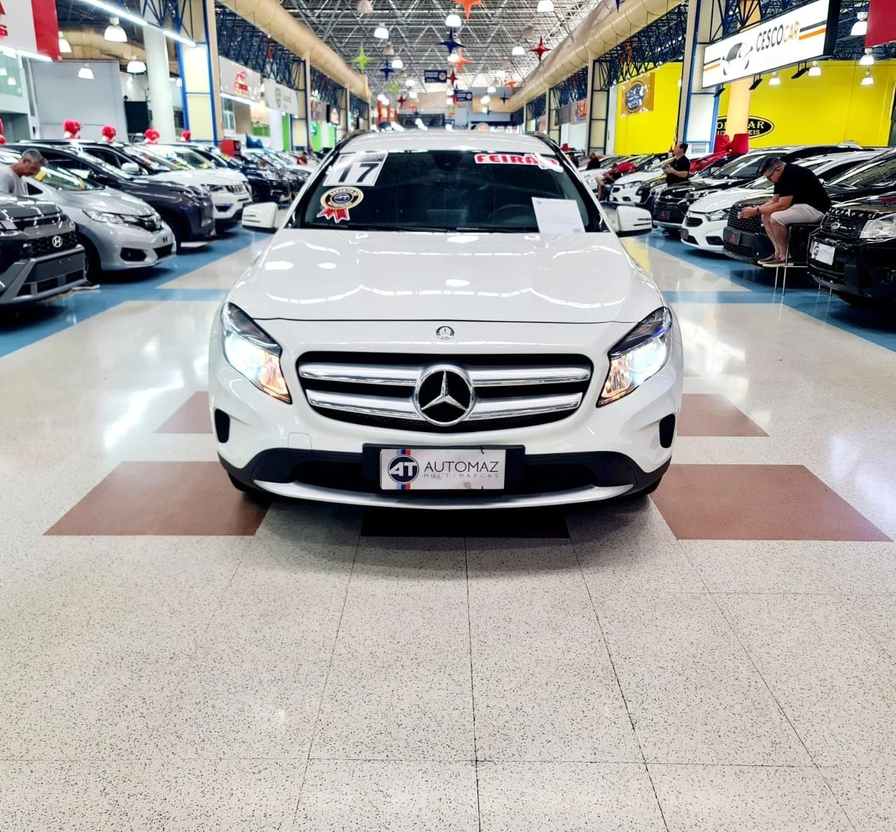 MERCEDES-BENZ GLA 200