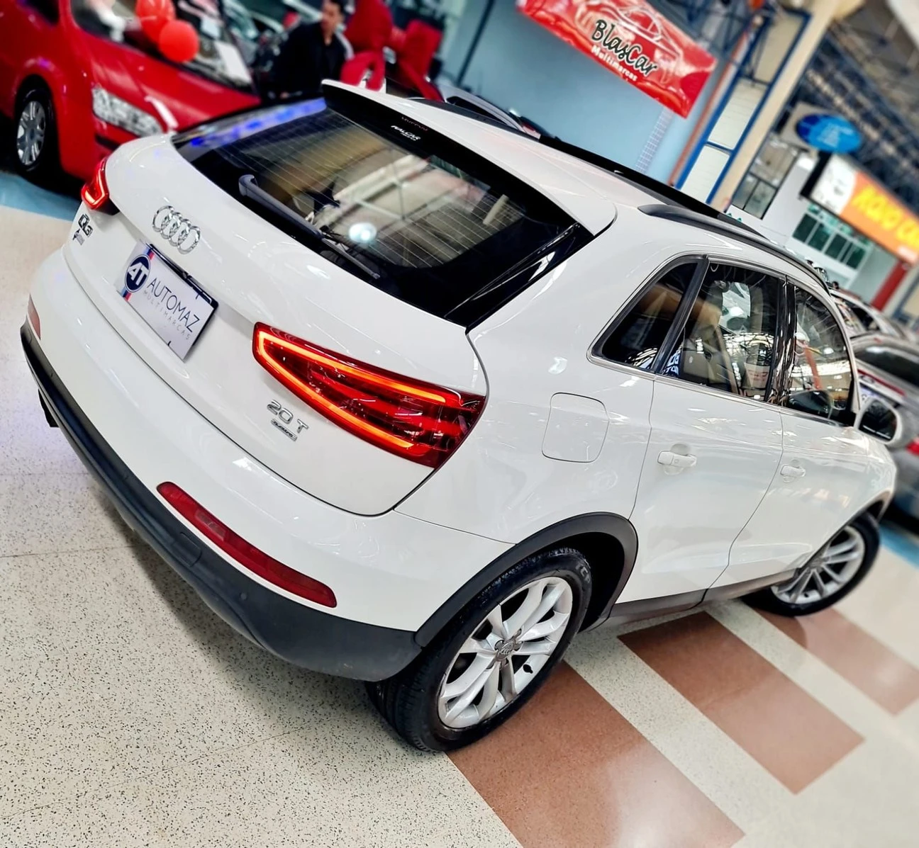 AUDI Q3