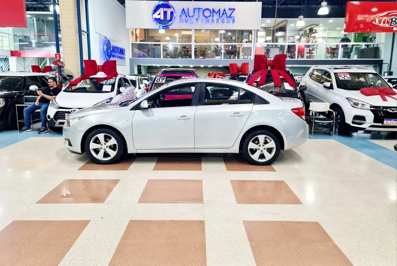 CHEVROLET CRUZE