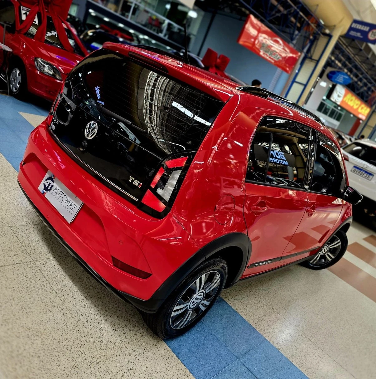 VOLKSWAGEN CROSS UP