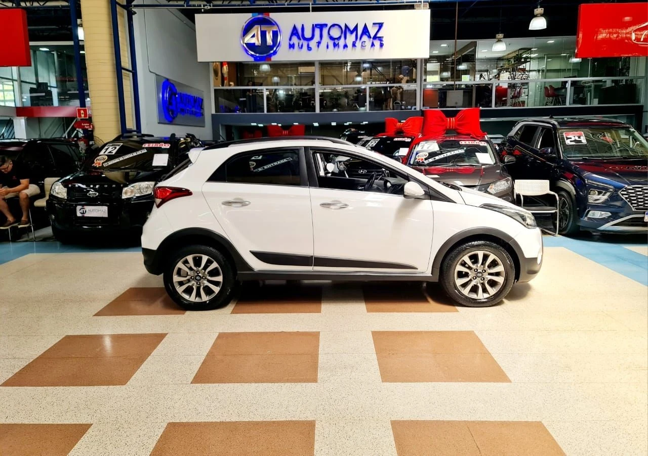 HYUNDAI HB20X