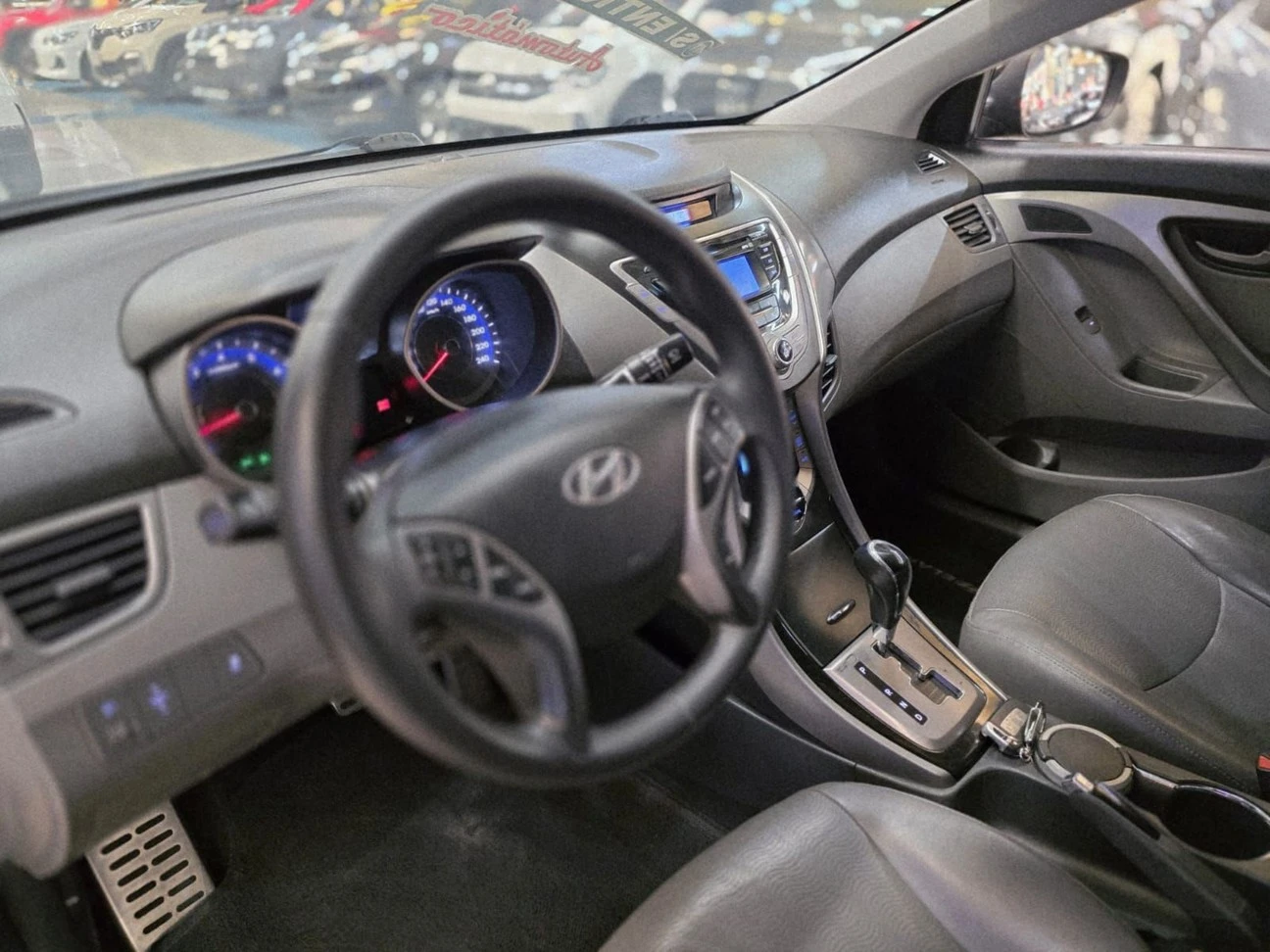HYUNDAI ELANTRA