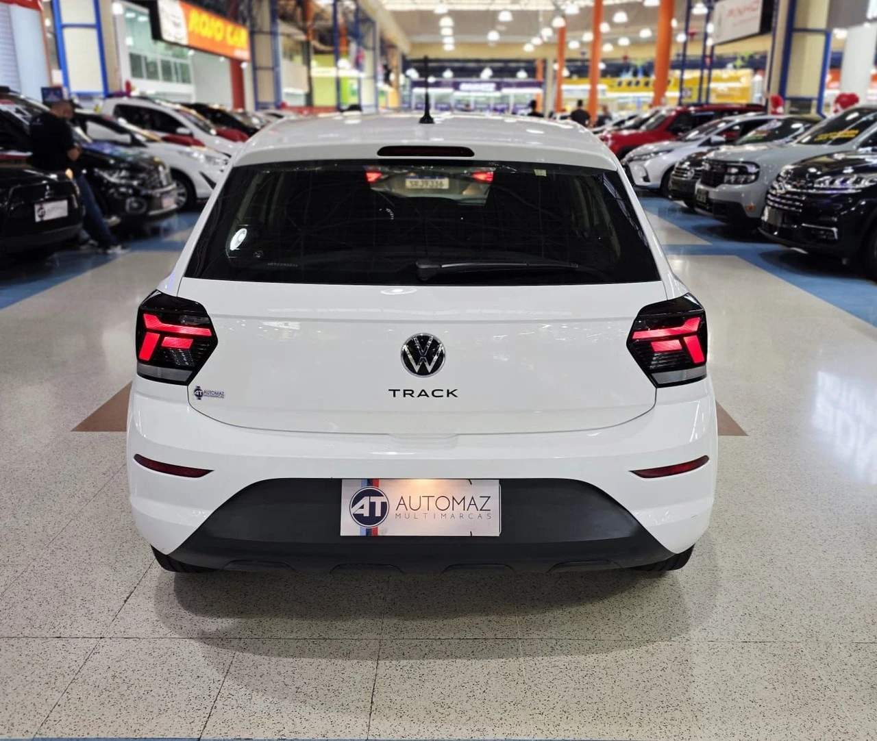 VOLKSWAGEN POLO