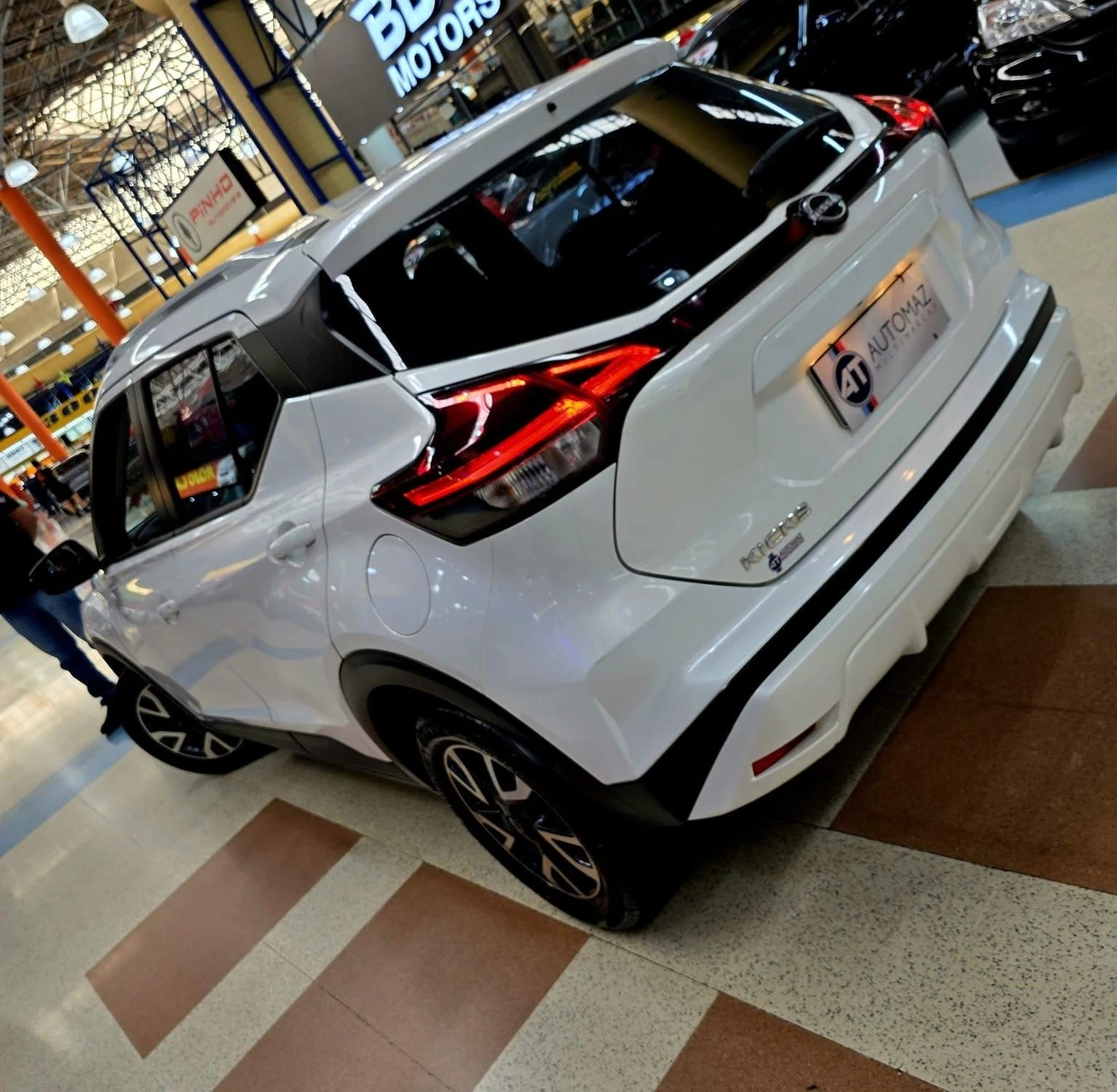 NISSAN KICKS