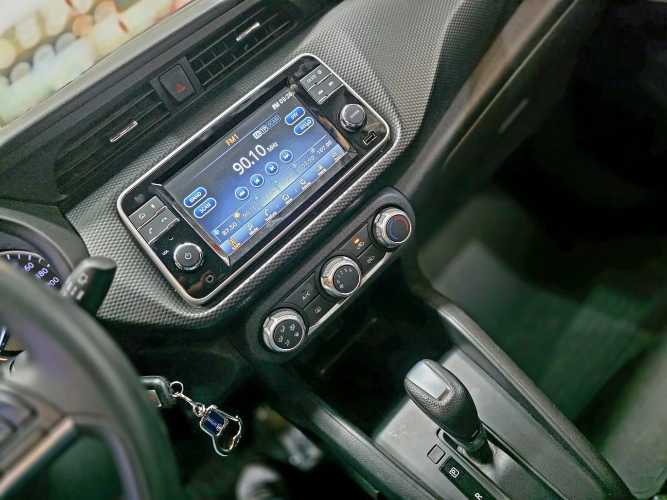 NISSAN KICKS