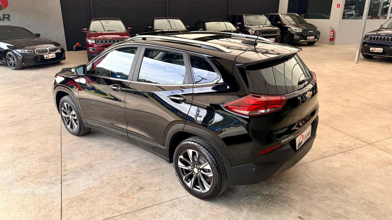 CHEVROLET TRACKER