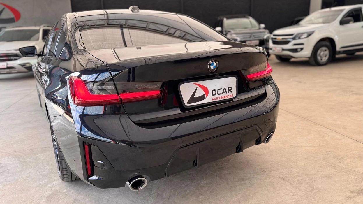 BMW 320I