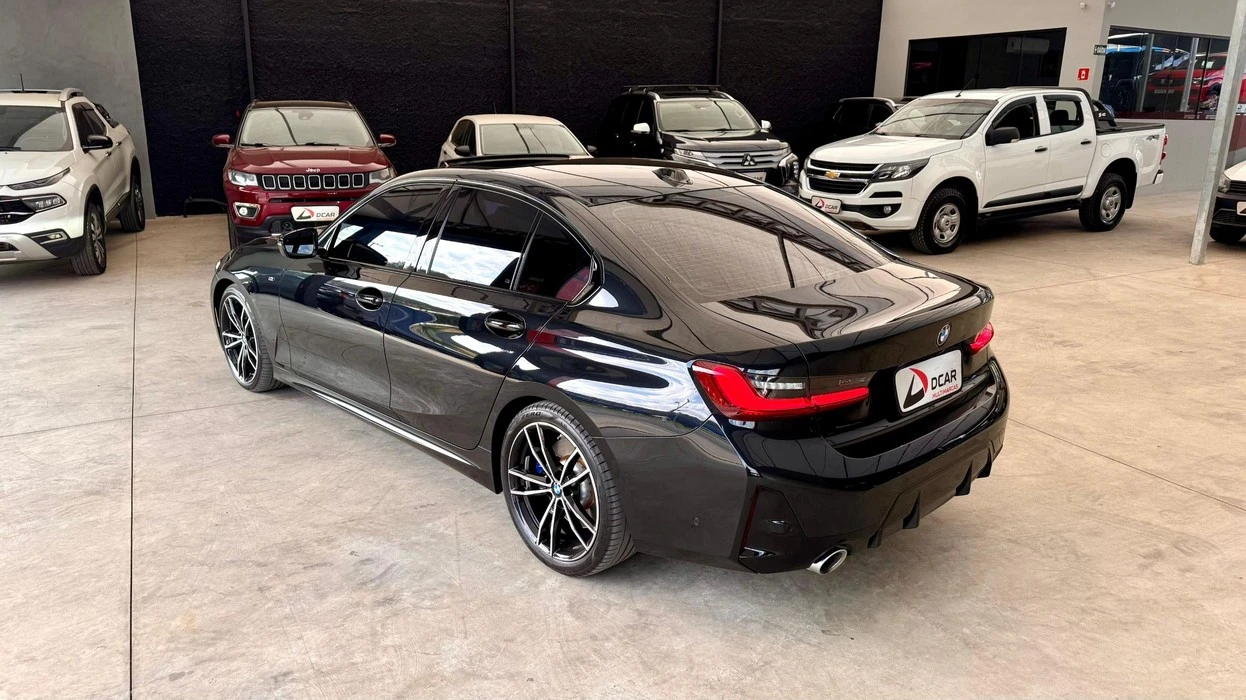 BMW 320I